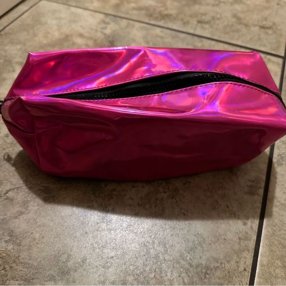 NWOT Hot Pink Cosmetics Bag - Picture 1 of 3